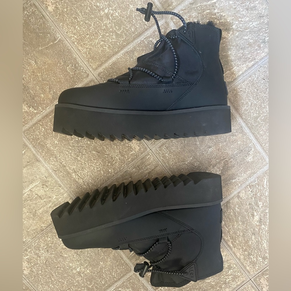 Ugg Platform Toggle Boots